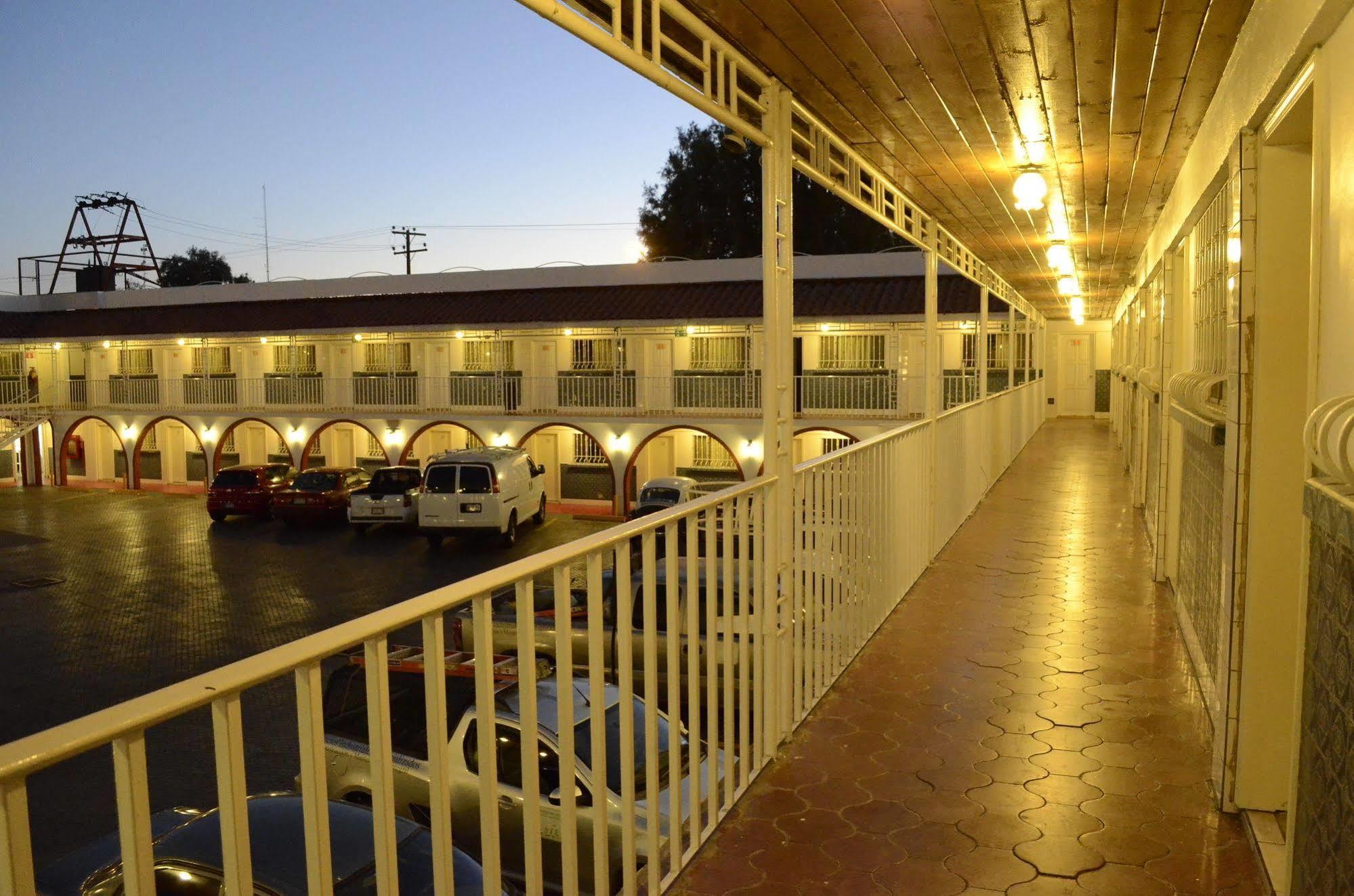 Hotel Boulevard Mexicali Zewnętrze zdjęcie